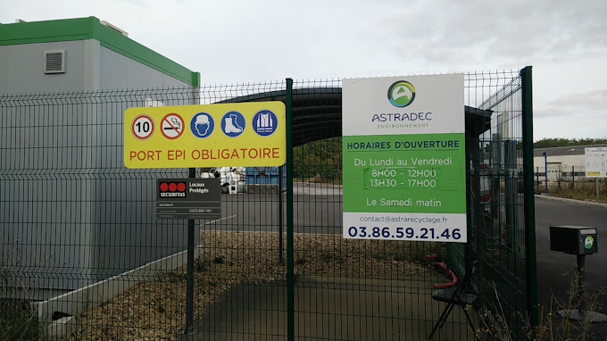 Aperçu des activités de la casse automobile ASTRA RECYCLAGE située à SAINT-ELOI (58000)